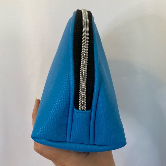 Marc Tetro Schnauzer Dog Blue Cosmetic Makeup Bag NWT - Picture 7 of 8